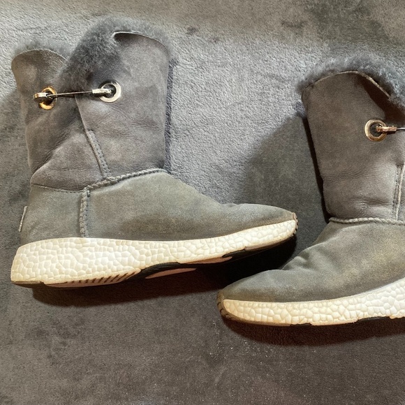 Sutton's UGG Boots (Australian) - Picture 2 of 7